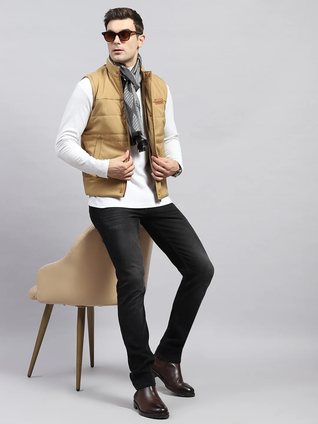 Men Khaki Solid Mock Neck Sleeveless Jacket - Image 2