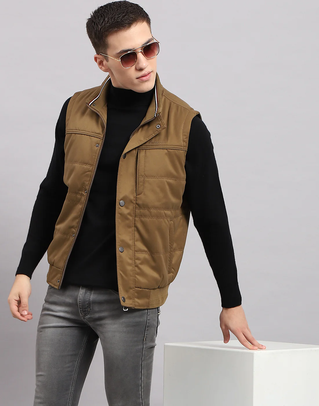 Men Khaki Solid Mock Neck Sleeveless Jacket - Image 6