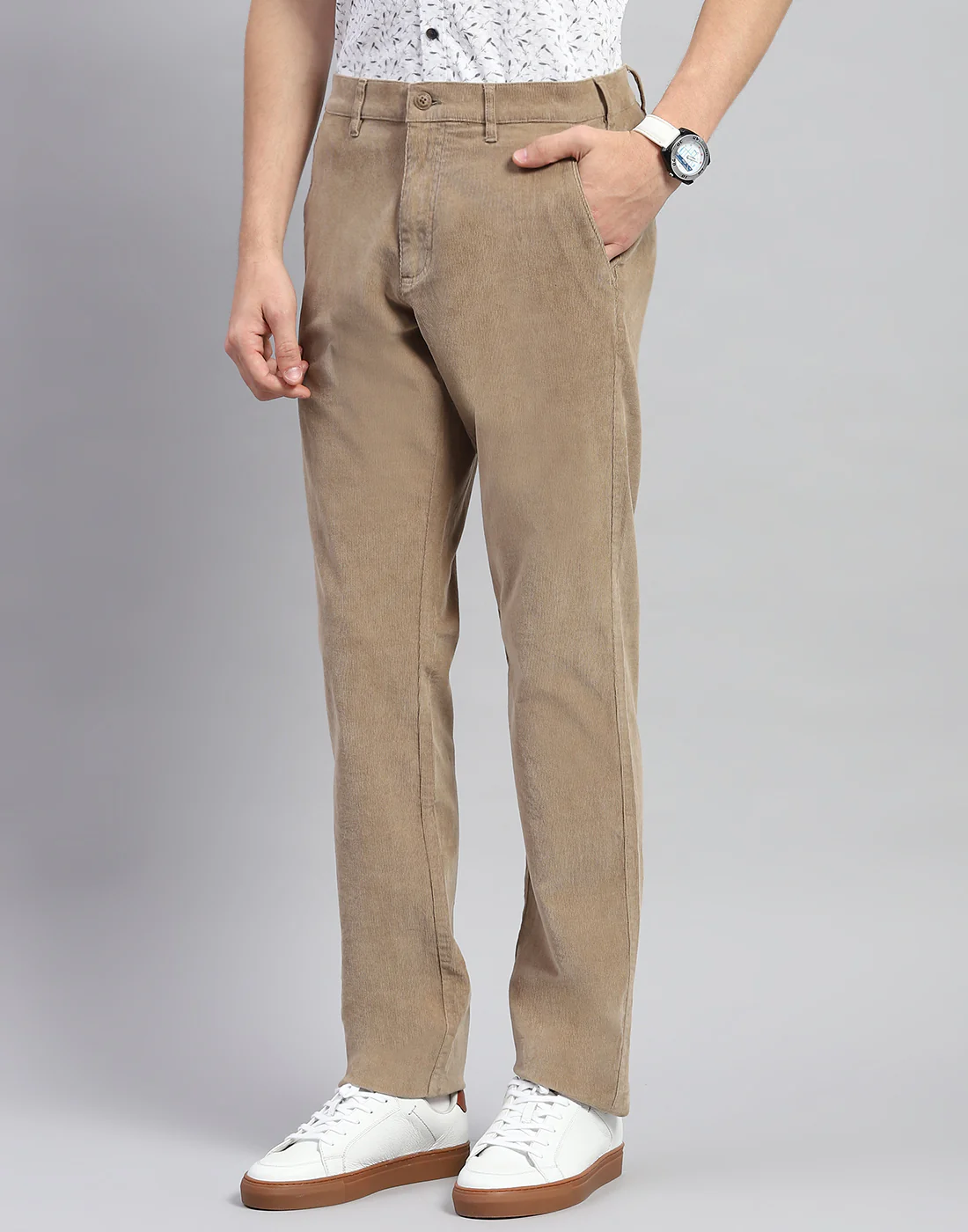 Men Khaki Solid Regular Fit Trouser - Image 3