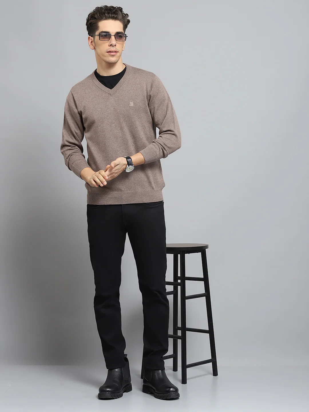 Men Khaki Solid V Neck Full Sleeve Pullover - Image 2