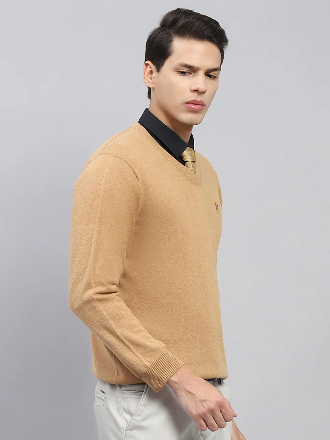 Men Khaki Solid V Neck Full Sleeve Pullover - Image 4