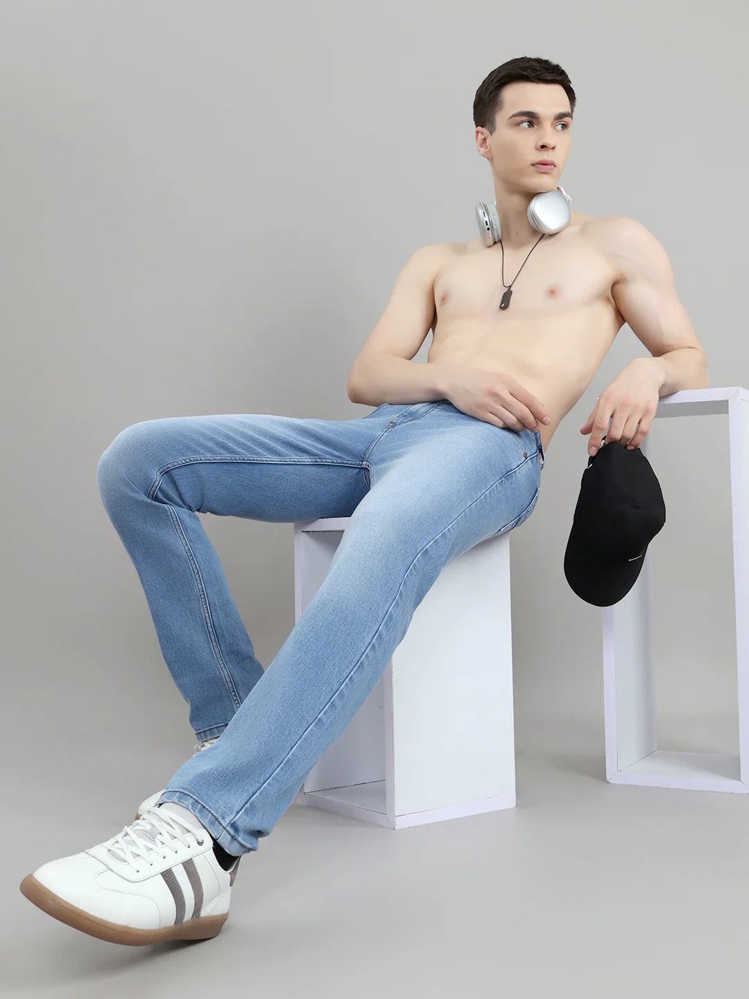Men Light Blue Light Wash Narrow Fit Denim - Image 6