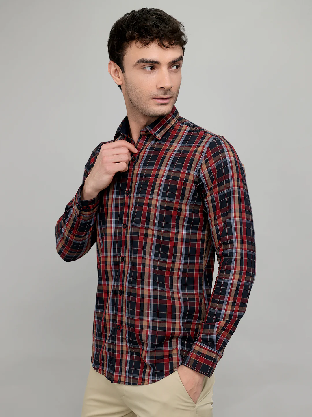 Men Maroon Check Collar Full Sleeve Shirt - Image 2