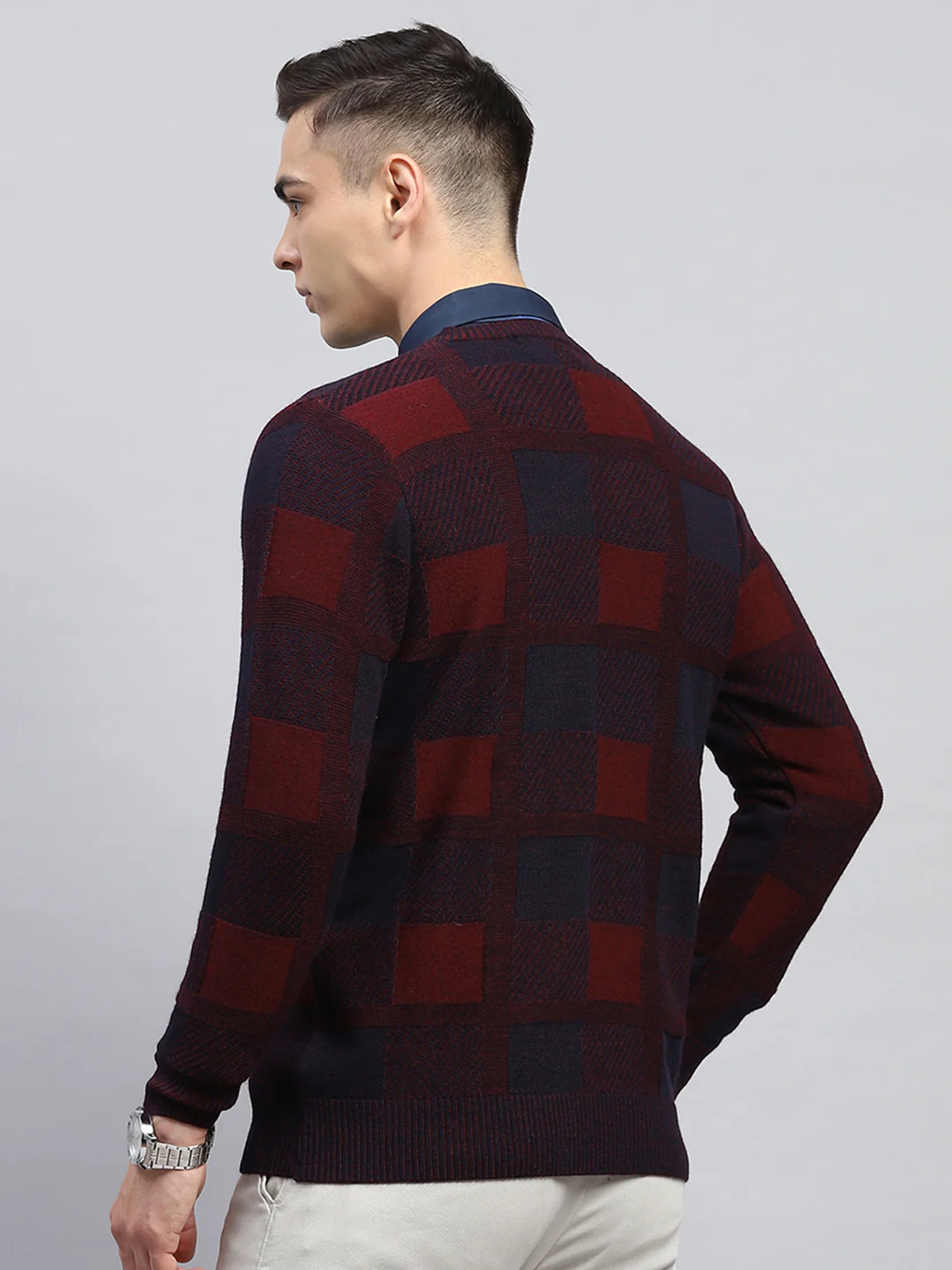 Men Maroon Check V Neck Full Sleeve Pullover - Image 5