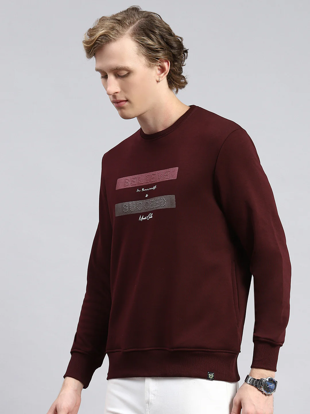 Men Maroon Plain Sweatshirt - Image 4