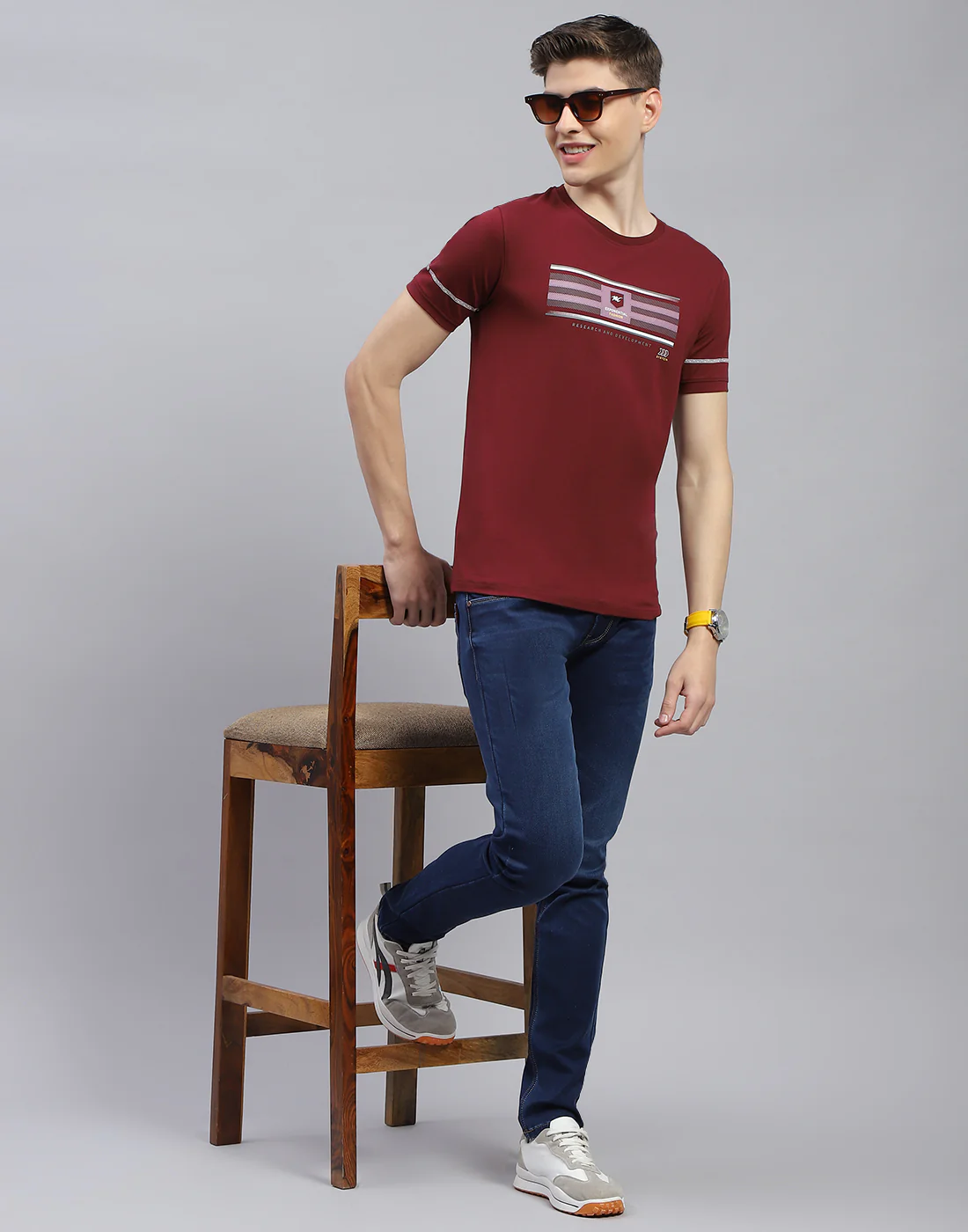 Men Maroon Printed Round Neck Half Sleeve T-Shirt - Image 2