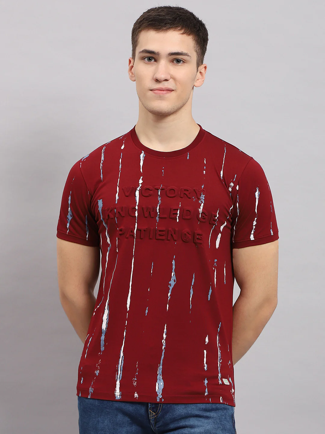Men Maroon Printed Round Neck Half Sleeve T-Shirt - Image 2