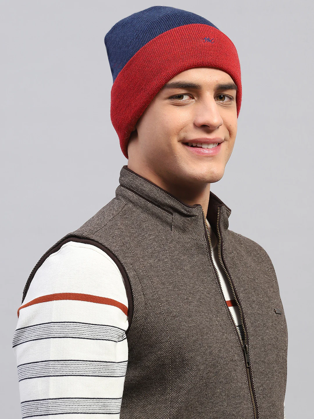 Men Maroon Self Design Cap - Image 4