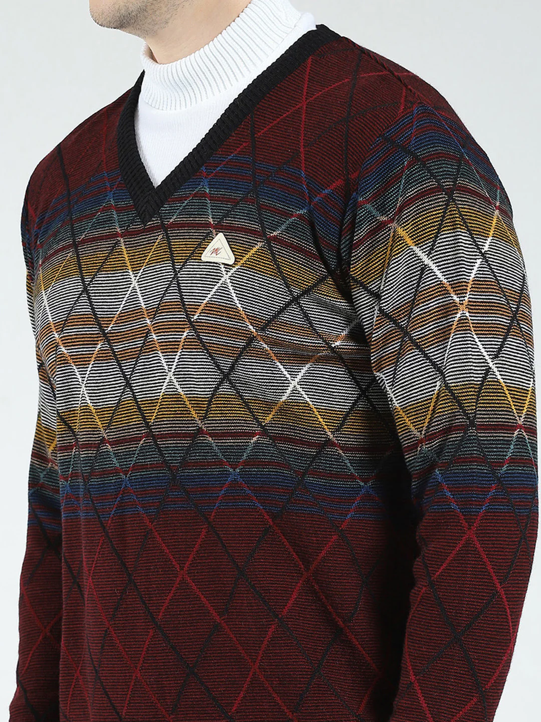 Men Maroon Self Design V Neck Full Sleeve Pullover - Image 6