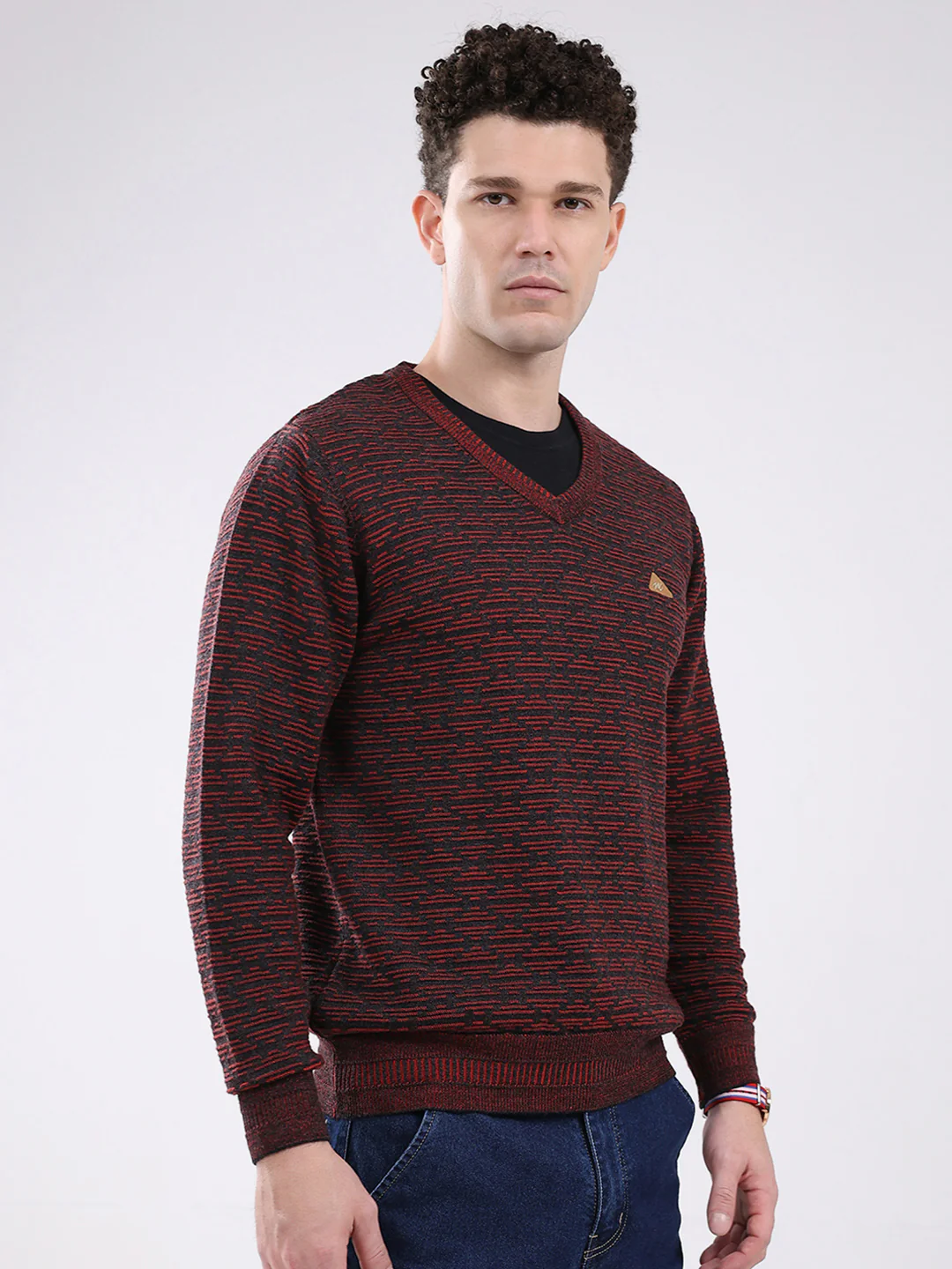Men Maroon Self Design V Neck Full Sleeve Pullover - Image 4