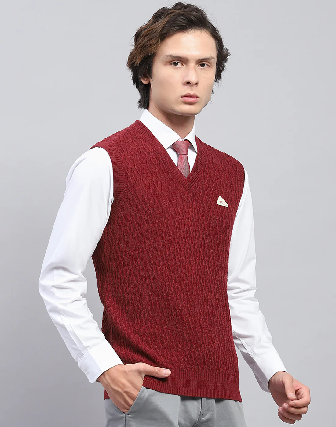 Men Maroon Self Design V Neck Sleeveless Sweater - Image 4