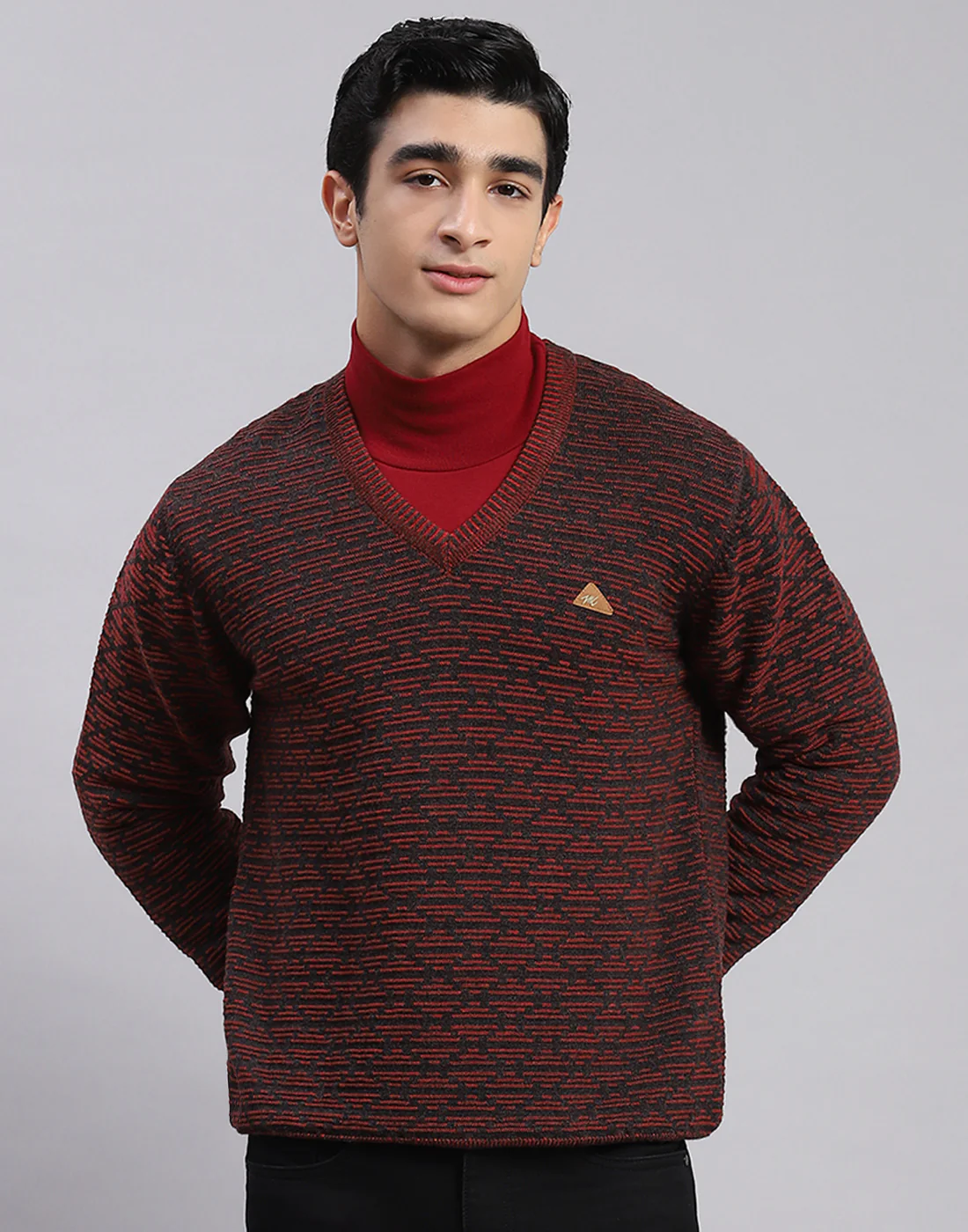 Men Maroon Self Design V Neck Full Sleeve Sweaters/Pullovers - Image 3