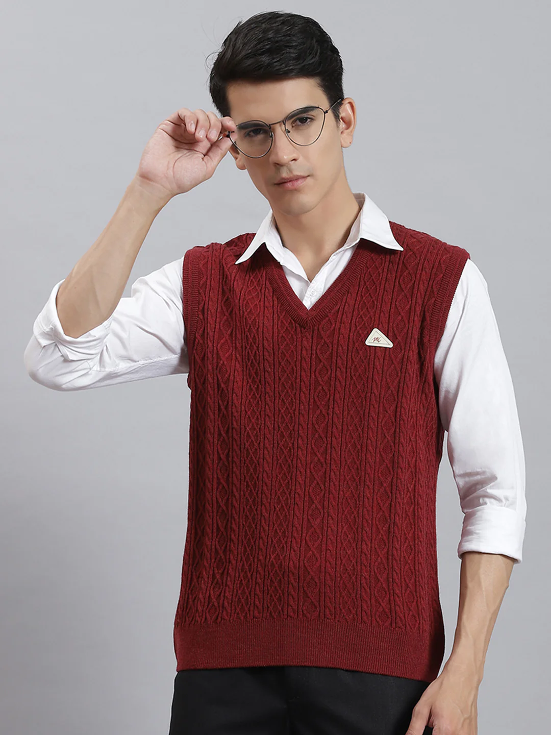 Men Maroon Self Design V Neck Sleeveless Sweaters/Pullovers - Image 2