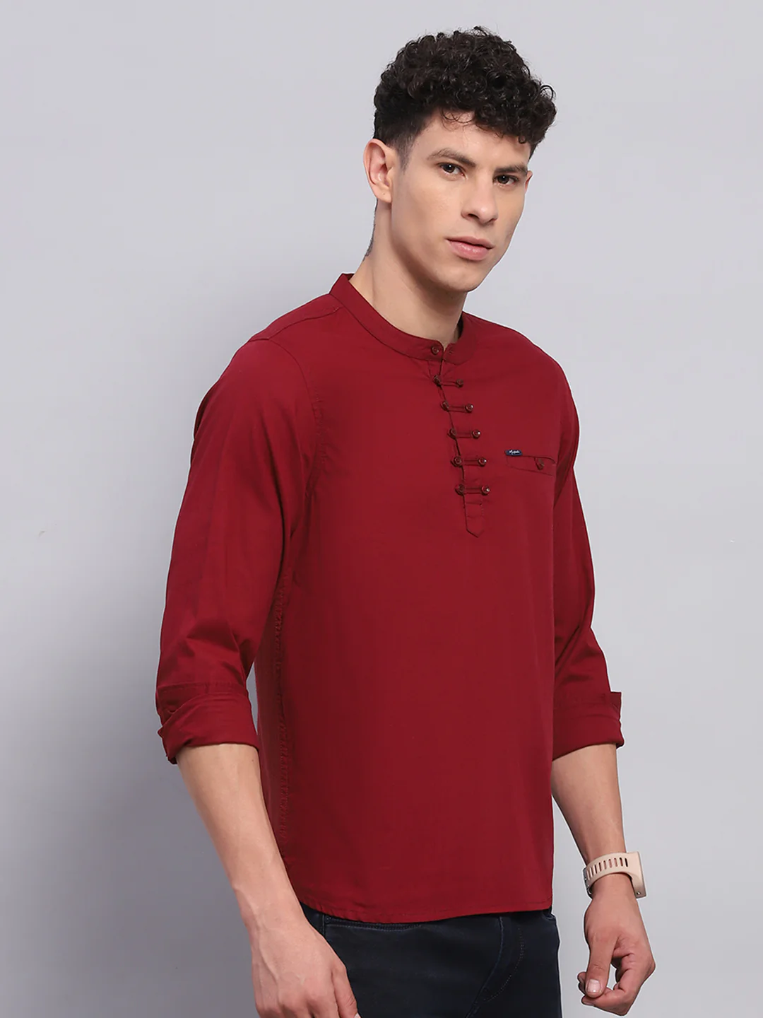 Men Maroon Solid Band Collar Full Sleeve Kurta - Image 4