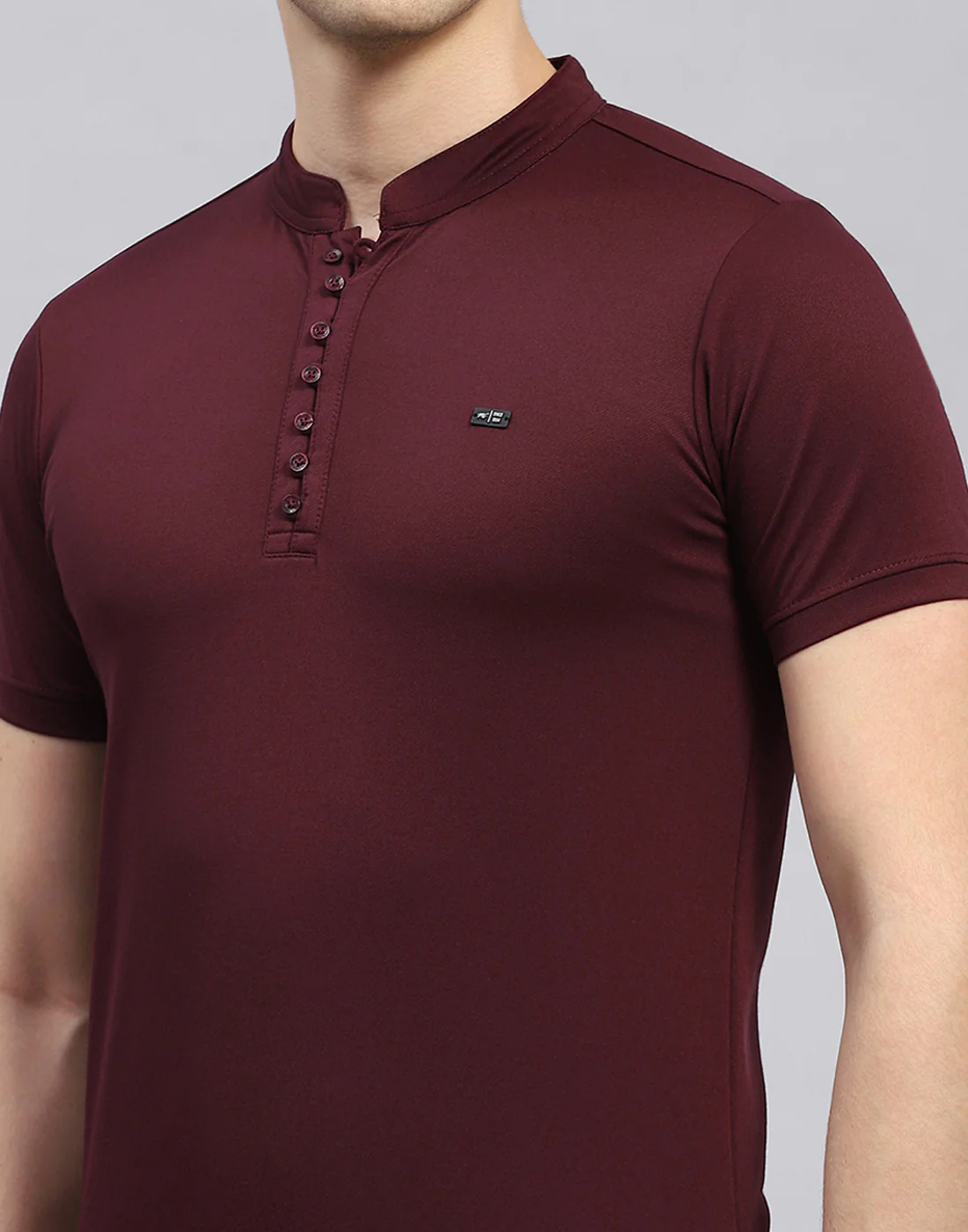 Men Maroon Solid Band Collar Half Sleeve T-Shirt - Image 6