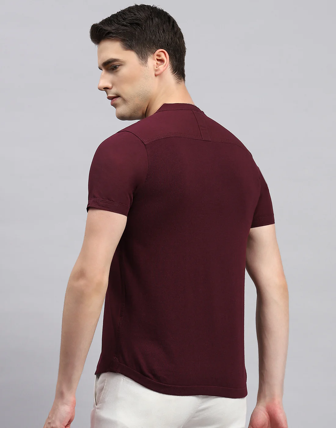 Men Maroon Solid Band Collar Half Sleeve T-Shirt - Image 5