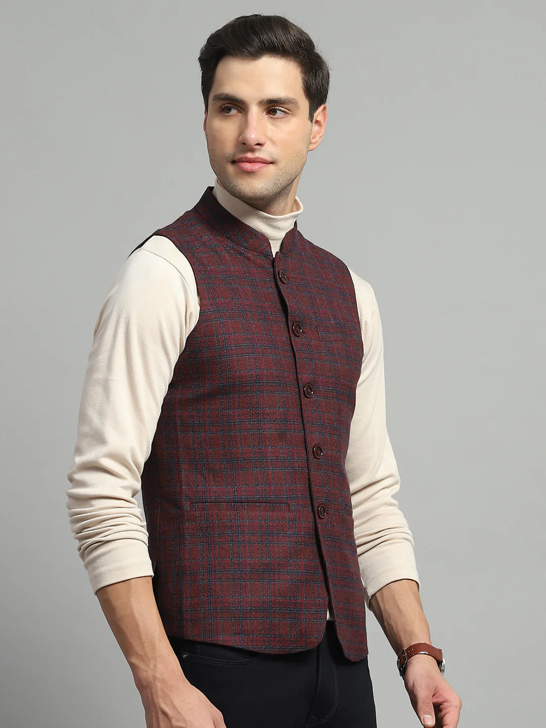 Luxuria Men Maroon Solid Band Collar Sleeveless Jacket - Image 4