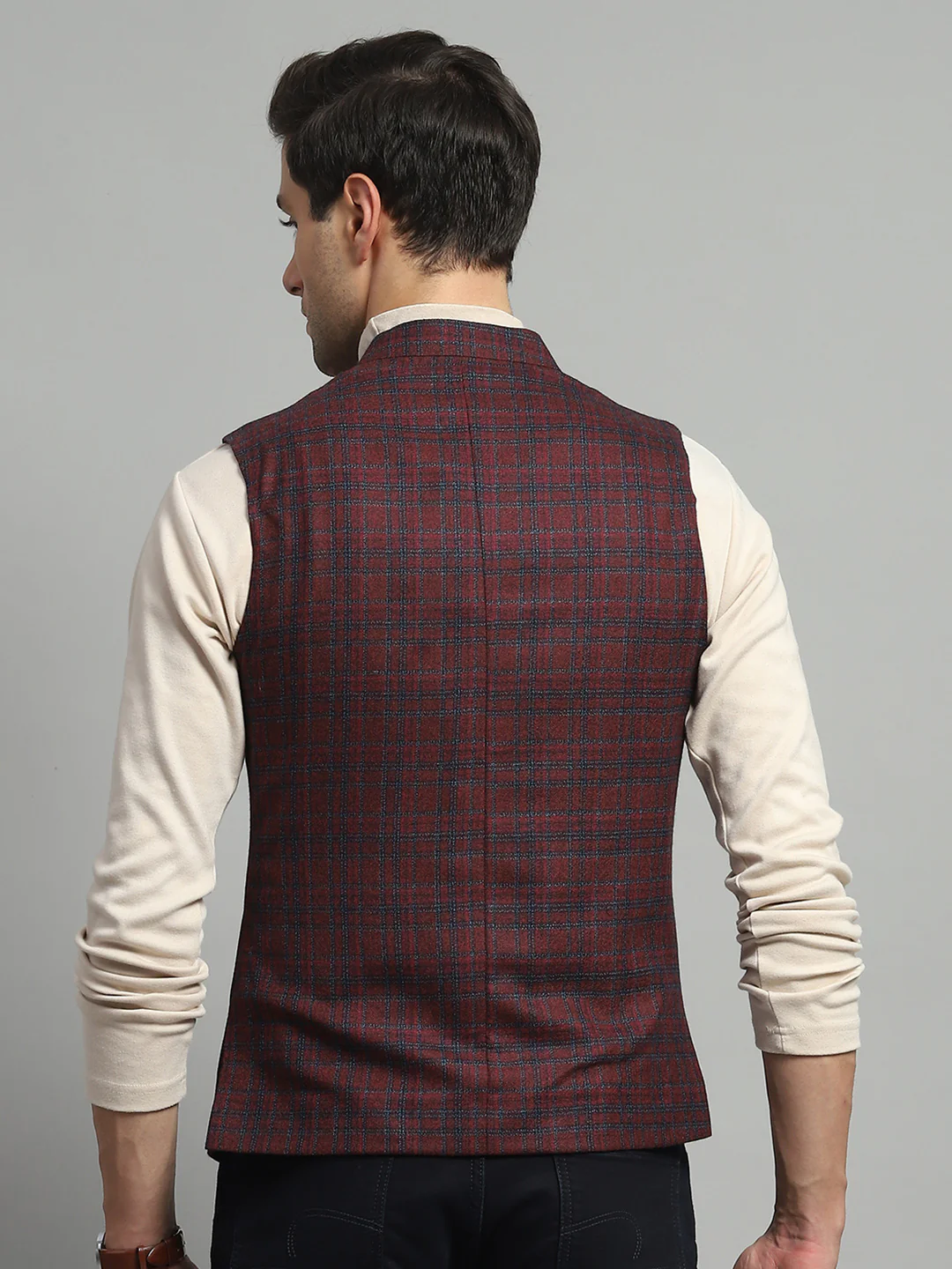 Luxuria Men Maroon Solid Band Collar Sleeveless Jacket - Image 5