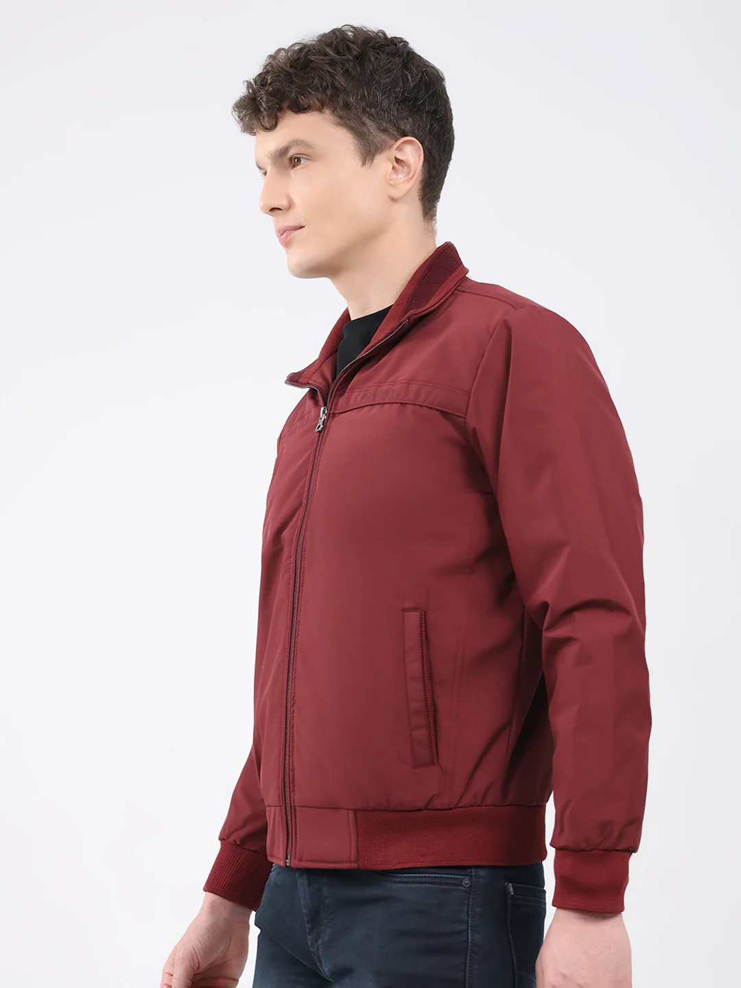 Men Maroon Solid Collar Full Sleeve Jacket - Image 3