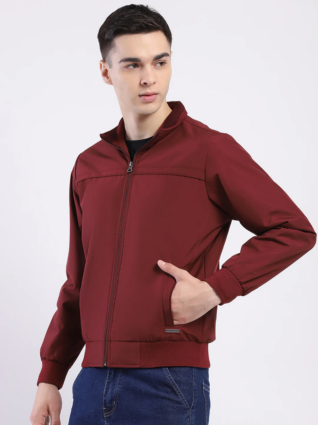 Men Maroon Solid Collar Full Sleeve Jacket - Image 3