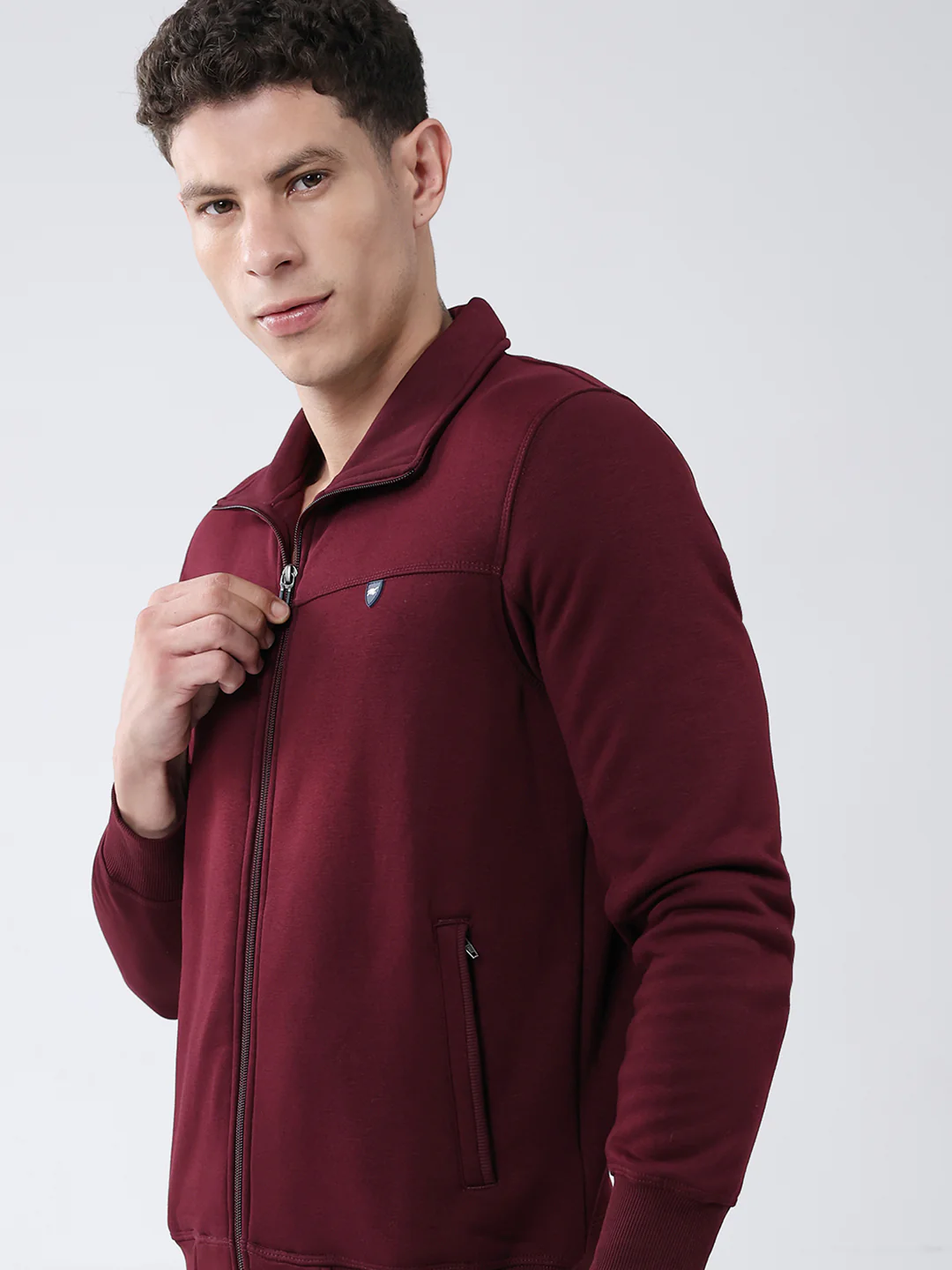 Men Maroon Solid Collar Full Sleeve Winter Tracksuit - Image 6