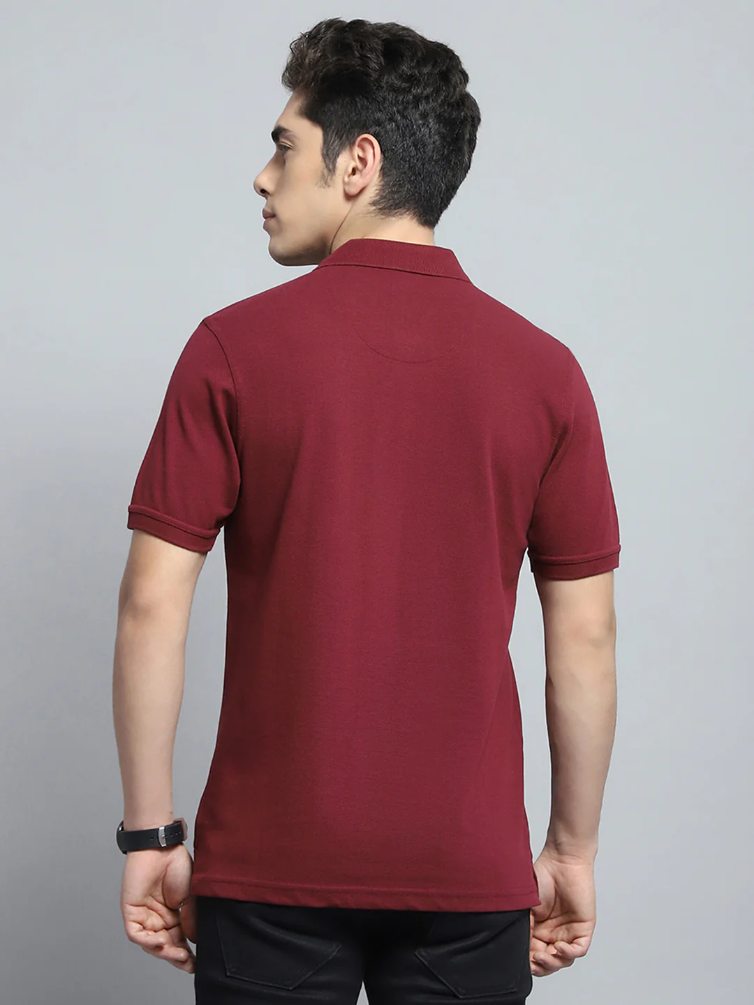 Men Maroon Solid Collar Half Sleeve T-Shirt - Image 5