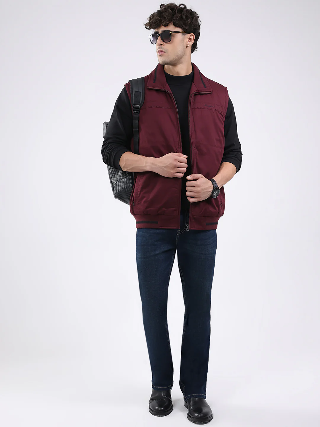 Men Maroon Solid Collar Sleeveless Jacket - Image 2