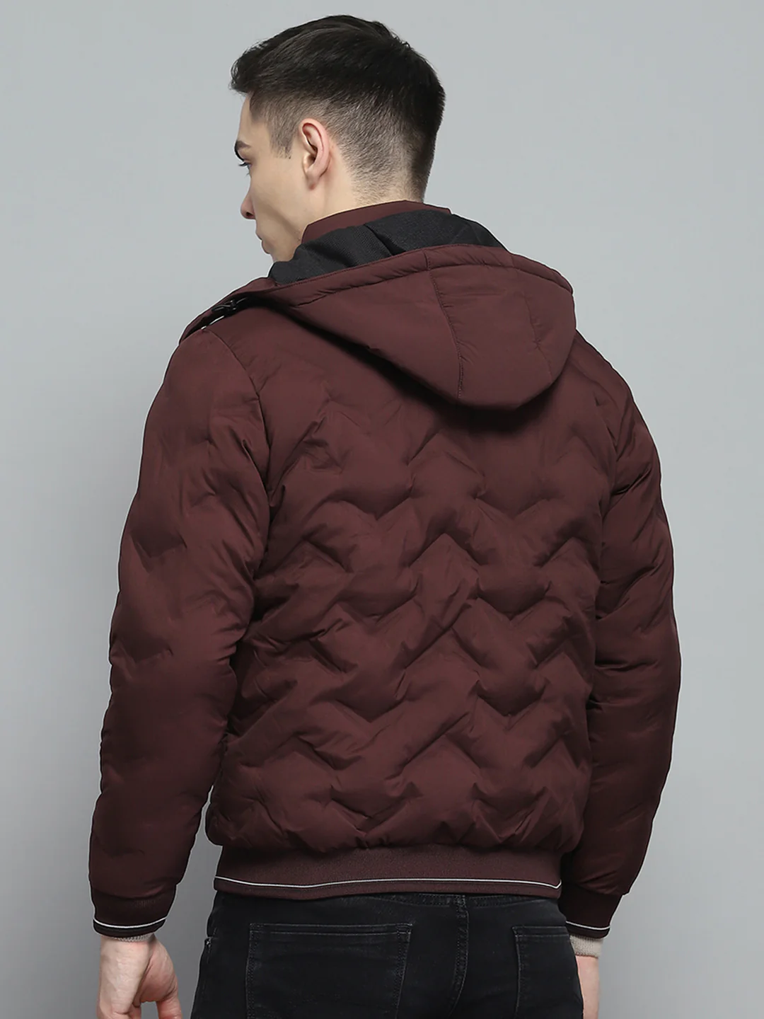Men Maroon Solid Detachable Hood Full Sleeve Jacket - Image 5