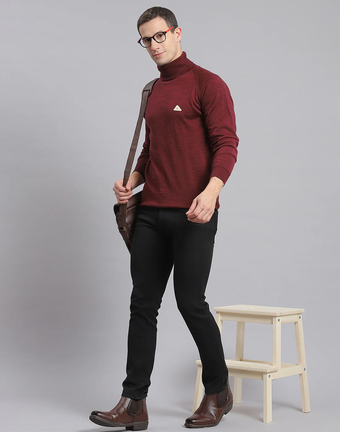 Men Maroon Solid High Neck Full Sleeve Pullover - Image 2