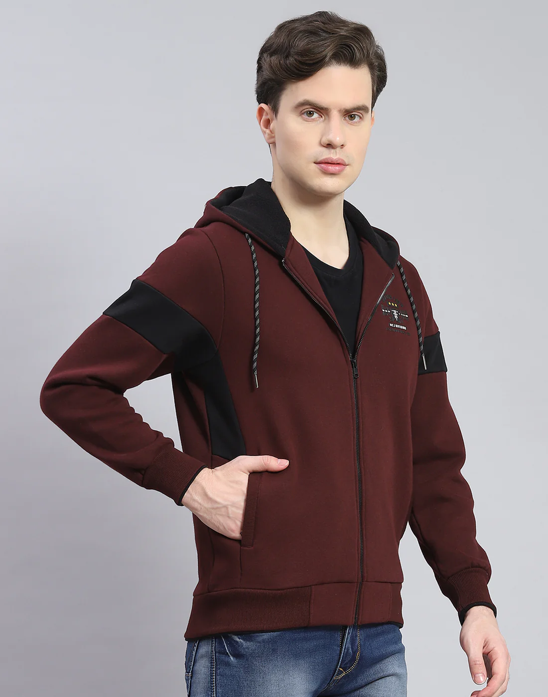 Men Maroon Solid Hooded Full Sleeve Sweatshirt - Image 4