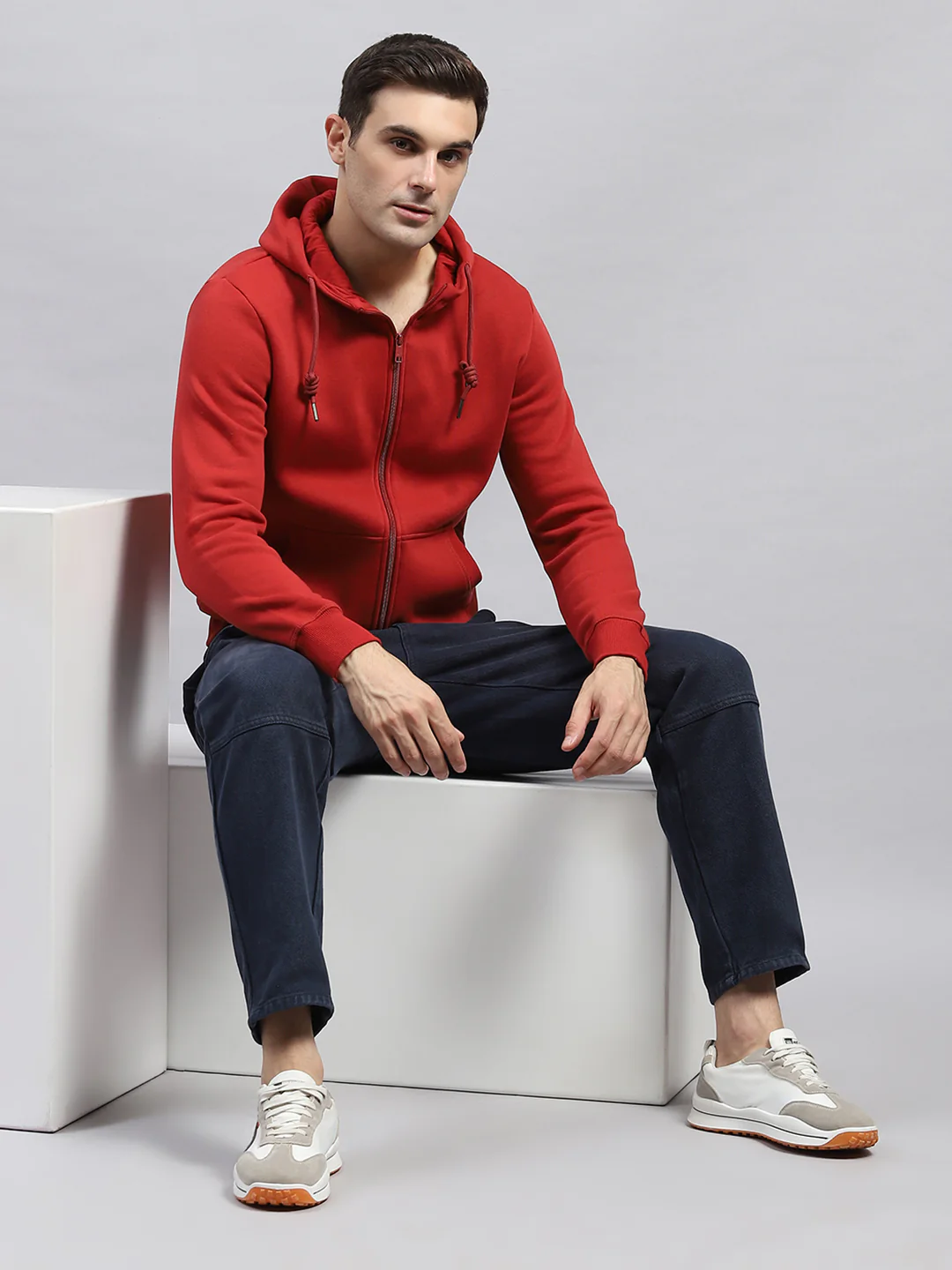 Men Maroon Solid Hooded Full Sleeve Sweatshirt - Image 2
