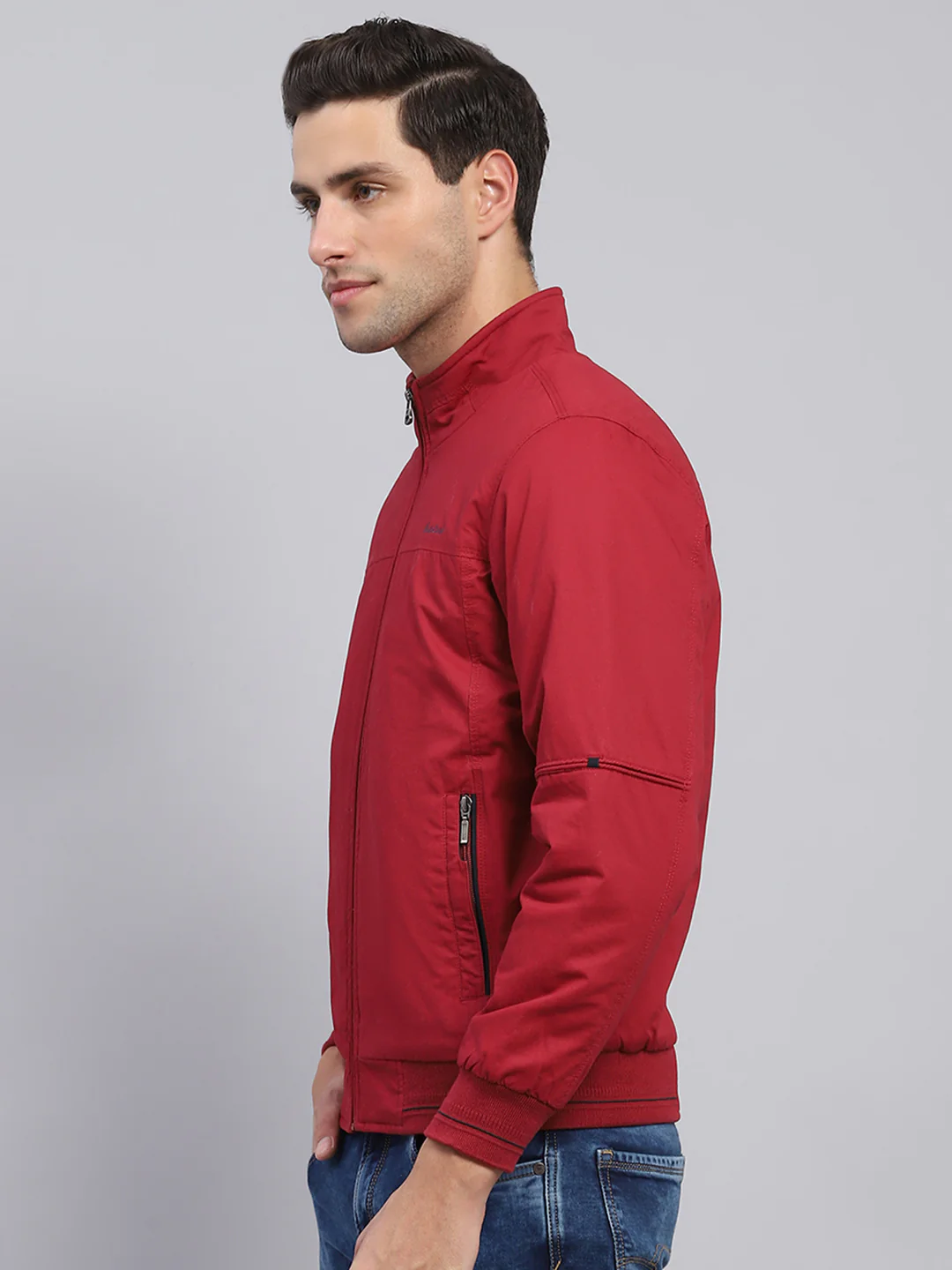Men Maroon Solid Mock Neck Full Sleeve Jacket - Image 2