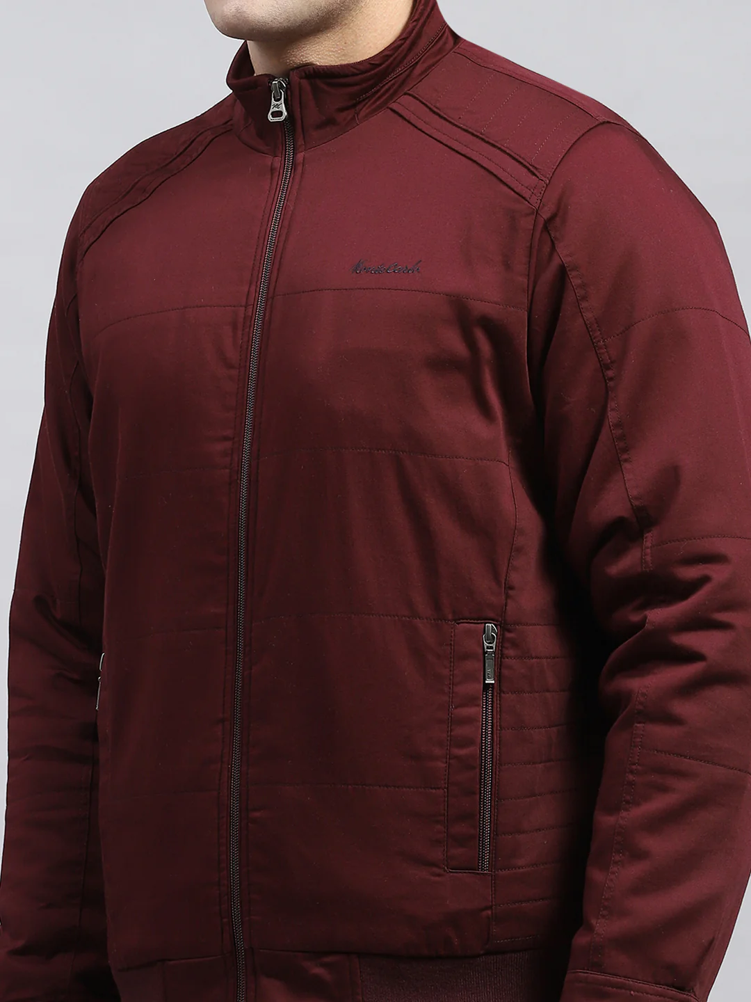 Men Maroon Solid Mock Neck Full Sleeve Jacket - Image 7