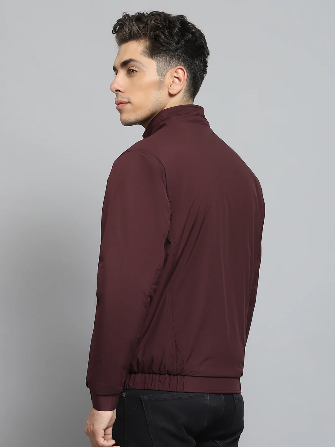 Men Maroon Solid Mock Neck Full Sleeve Jacket - Image 5