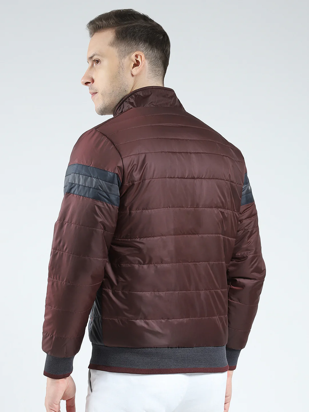 Men Maroon Solid Mock Neck Full Sleeve Jacket - Image 5