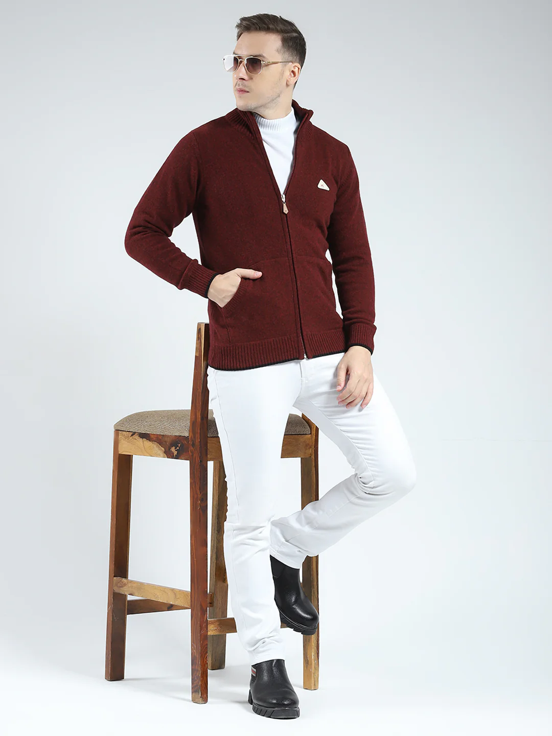 Men Maroon Solid Mock Neck Full Sleeve Pullover - Image 2
