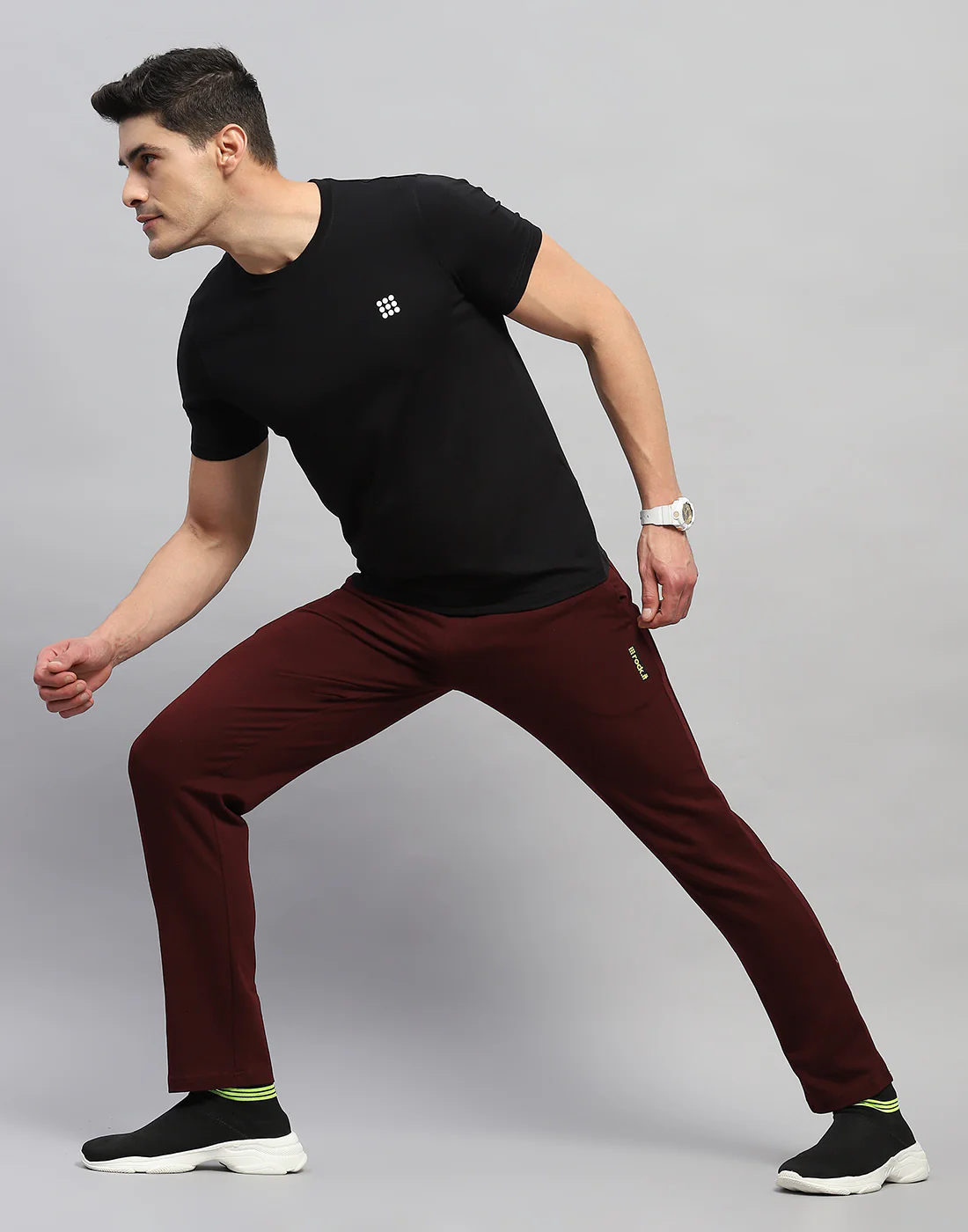 Rock.it Men Maroon Solid Regular Fit Lower - Image 2