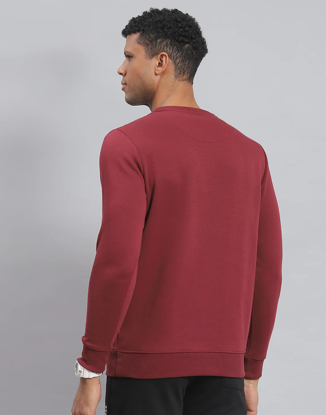 Rock.it Men Maroon Solid Round Neck Full Sleeve Sweatshirt - Image 5