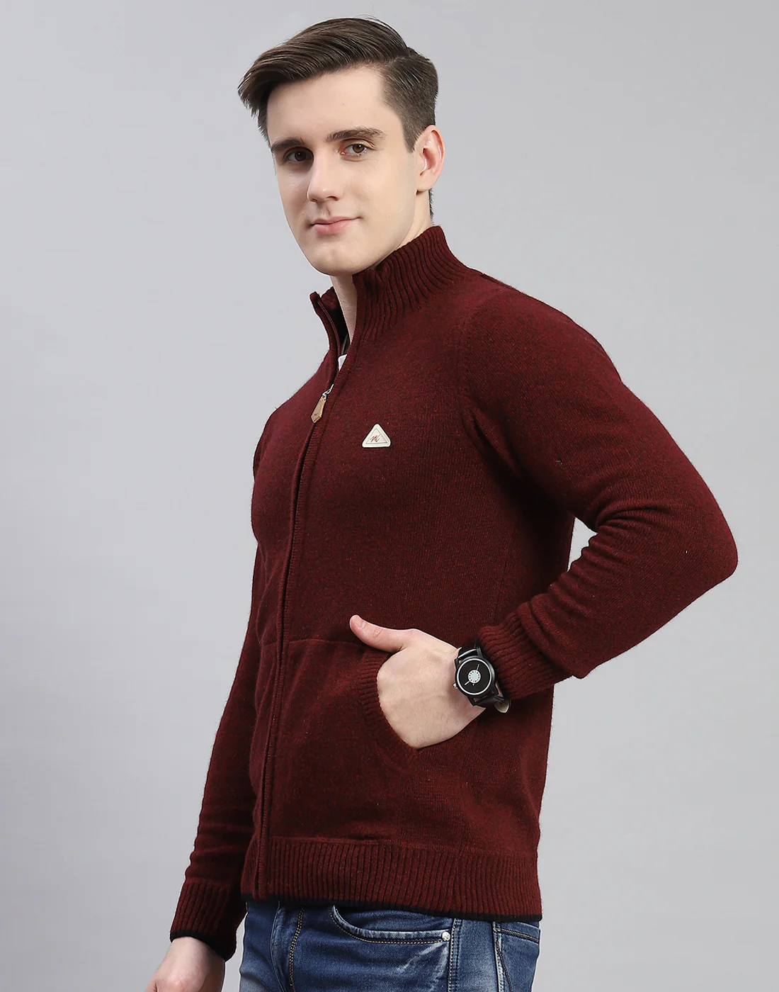 Men Maroon Solid Stand Collar Full Sleeve Pullover - Image 4