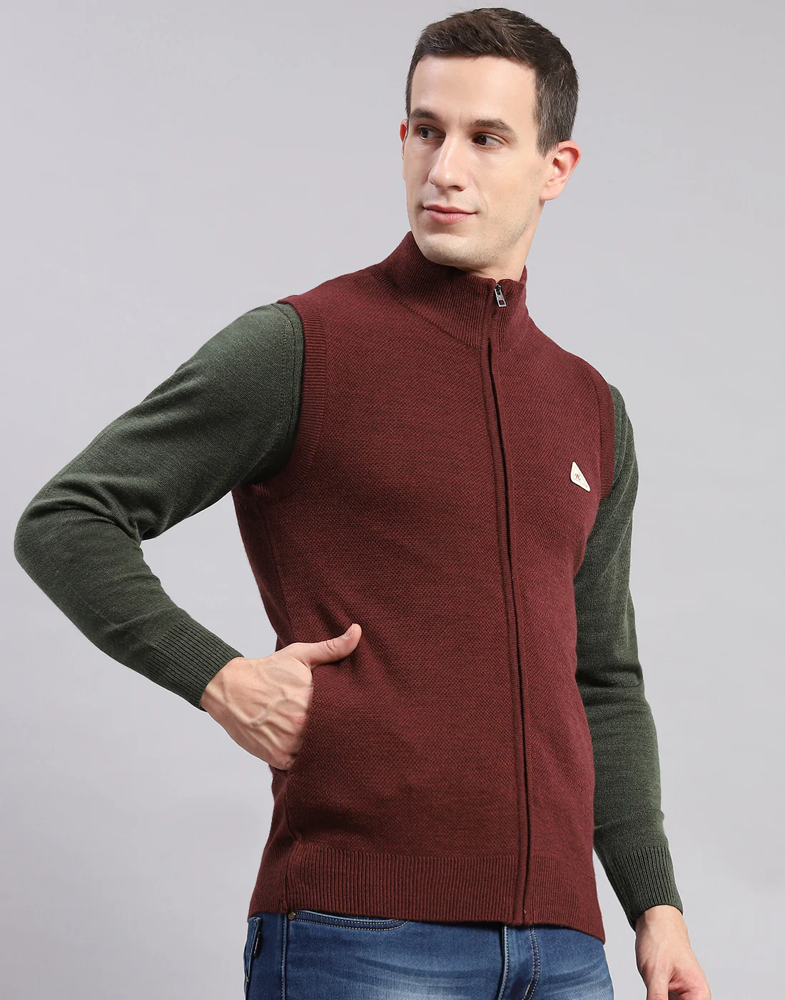 Men Maroon Solid Stand Collar Sleeveless Sweaters/Pullovers - Image 4