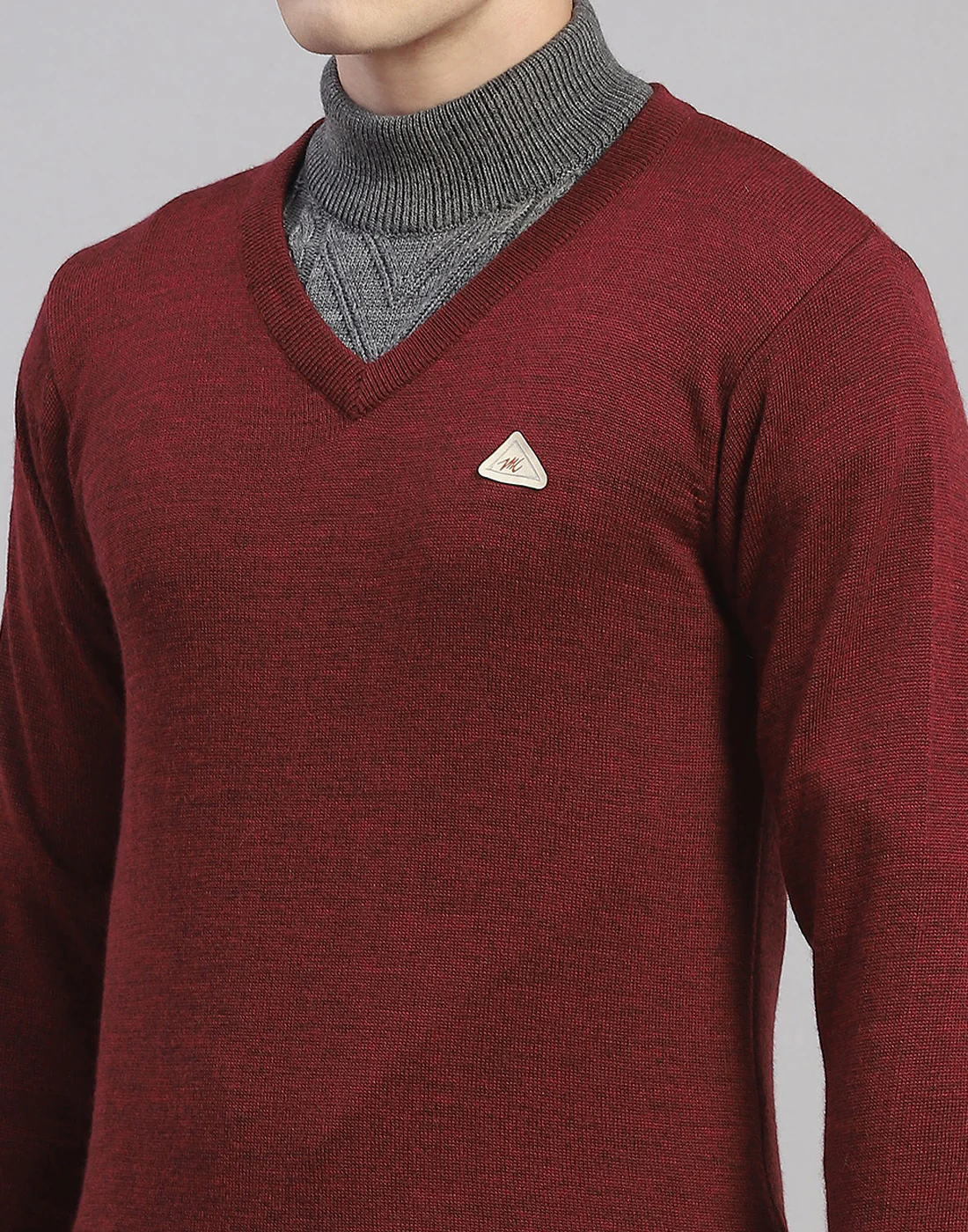 Men Maroon Solid V Neck Full Sleeve Pullover - Image 6