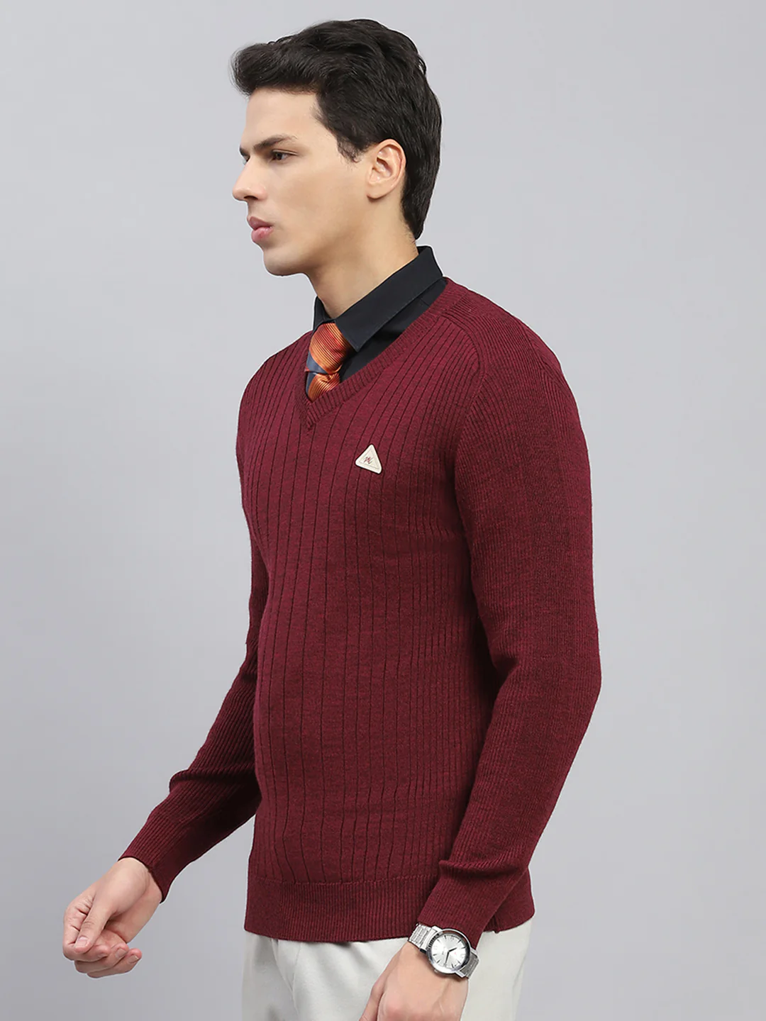 Men Maroon Solid V Neck Full Sleeve Pullover - Image 3