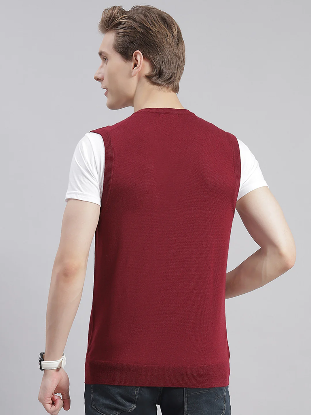 Men Maroon Solid V Neck Sleeveless Sweaters/Pullovers - Image 6