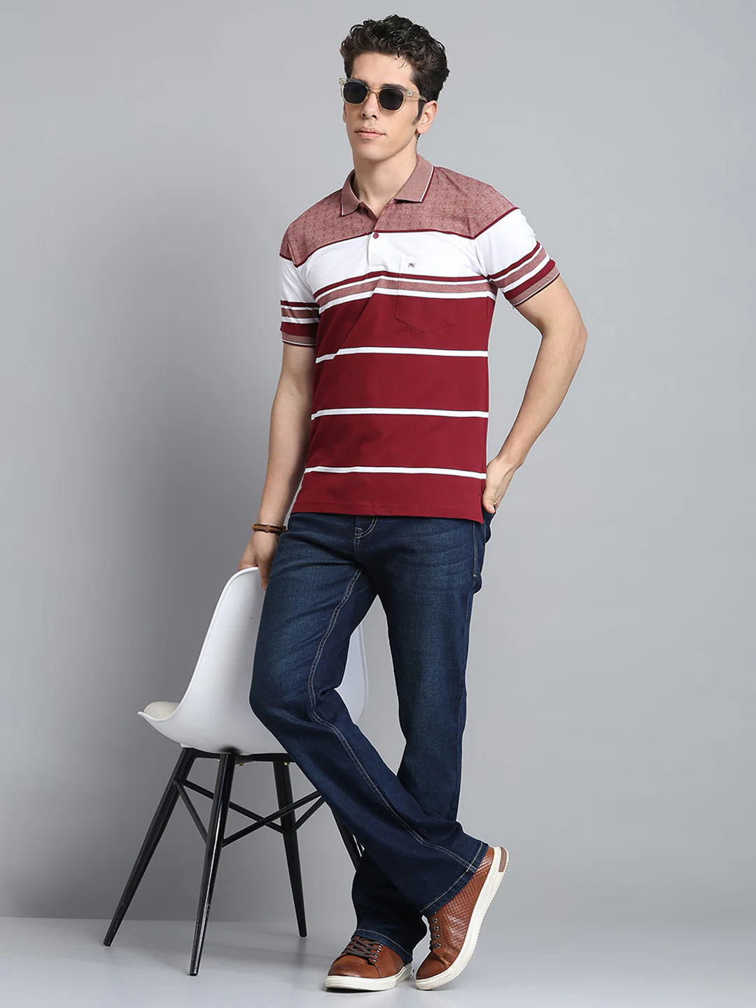 Men Maroon Stripe Collar Half Sleeve T-Shirt - Image 2