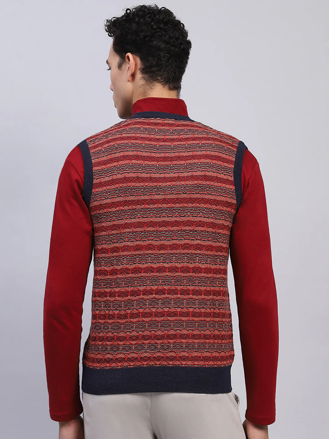 Men Maroon Stripe V Neck Sleeveless Sweater - Image 5