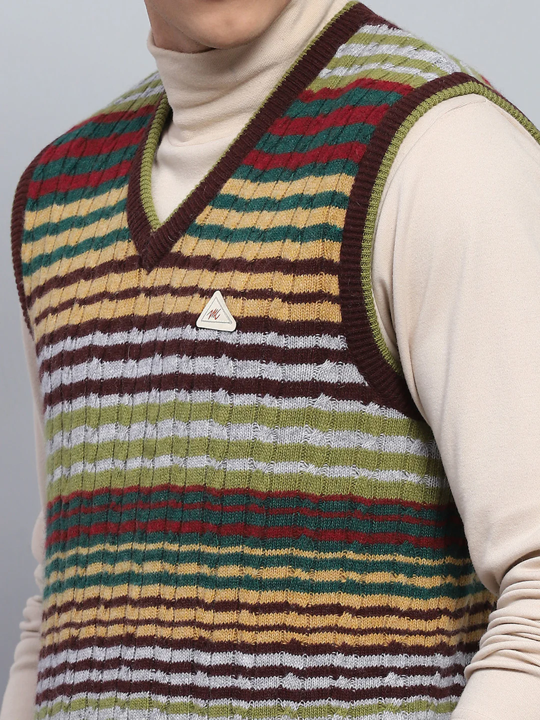 Men Multicolor Stripe V Neck Sleeveless Sweater - Image 6