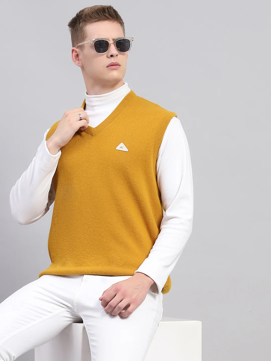 Men Mustard Solid V Neck Sleeveless Sweater - Image 6