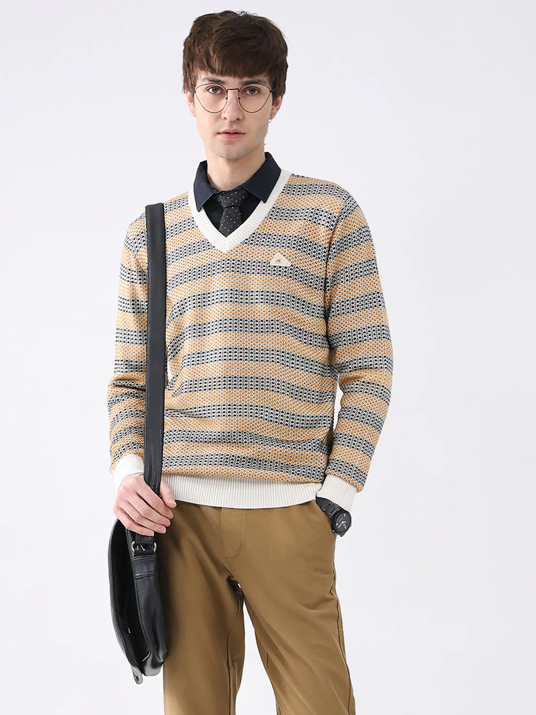 Men Mustard & White Self Design V Neck Full Sleeve Pullover - Image 6