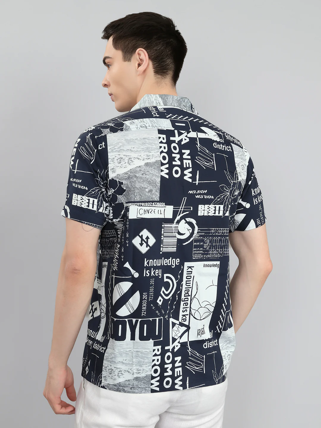 Men Navy Blue Printed Collar Half Sleeve Shirt - Image 4