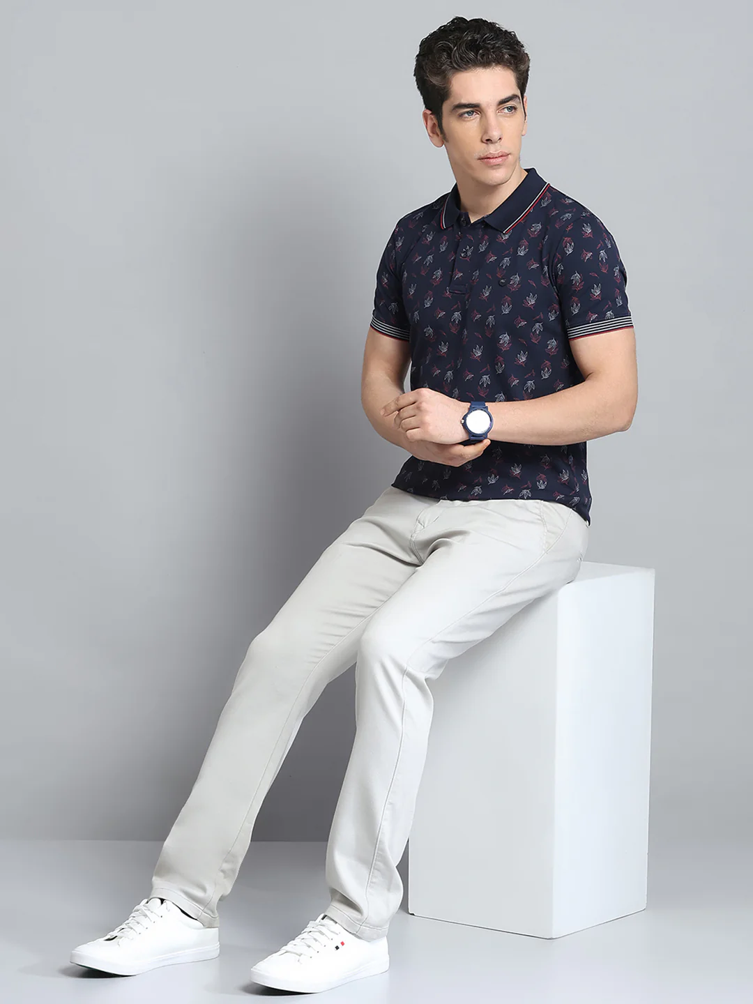 Men Navy Blue Printed Collar Half Sleeve T-Shirt - Image 2